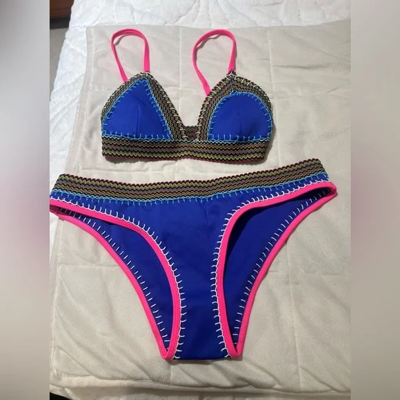 NWOT River Island 2PC Bikini | Top 8 | Bottom 10 | Blue w/ Pink Trim | Liner On - Picture 1 of 8